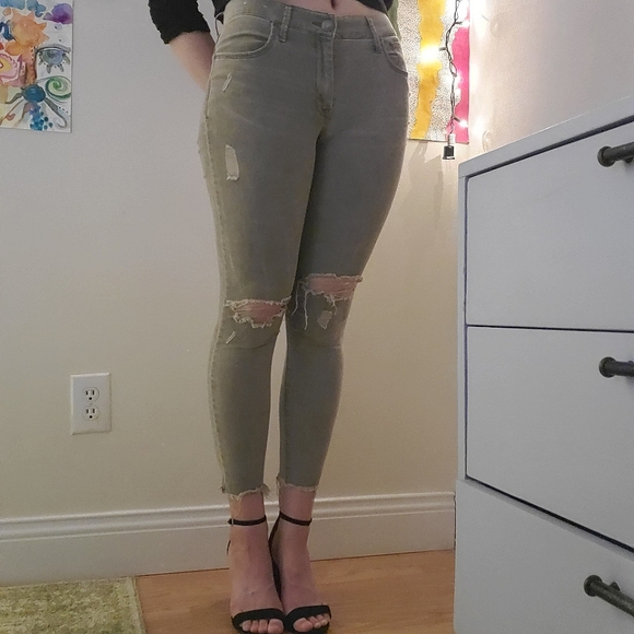 Olive ripped jeans - Picture 2 of 5